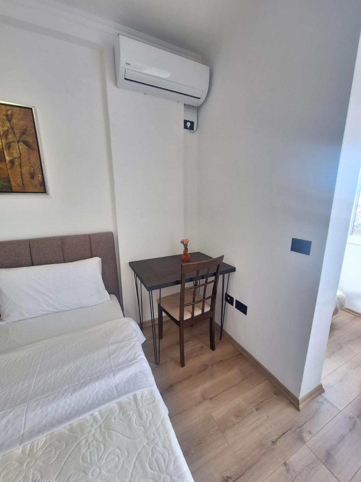 Albania Apartment Near Tirana City Center Double Or Twin Bed Luaran gambar