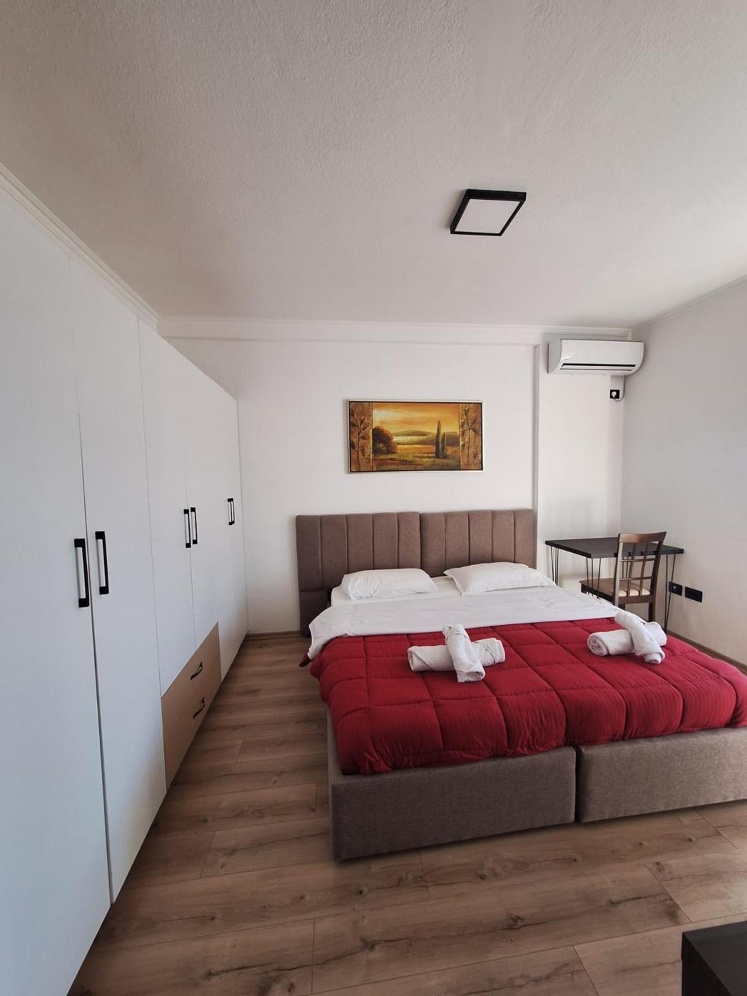Albania Apartment Near Tirana City Center Double Or Twin Bed Luaran gambar